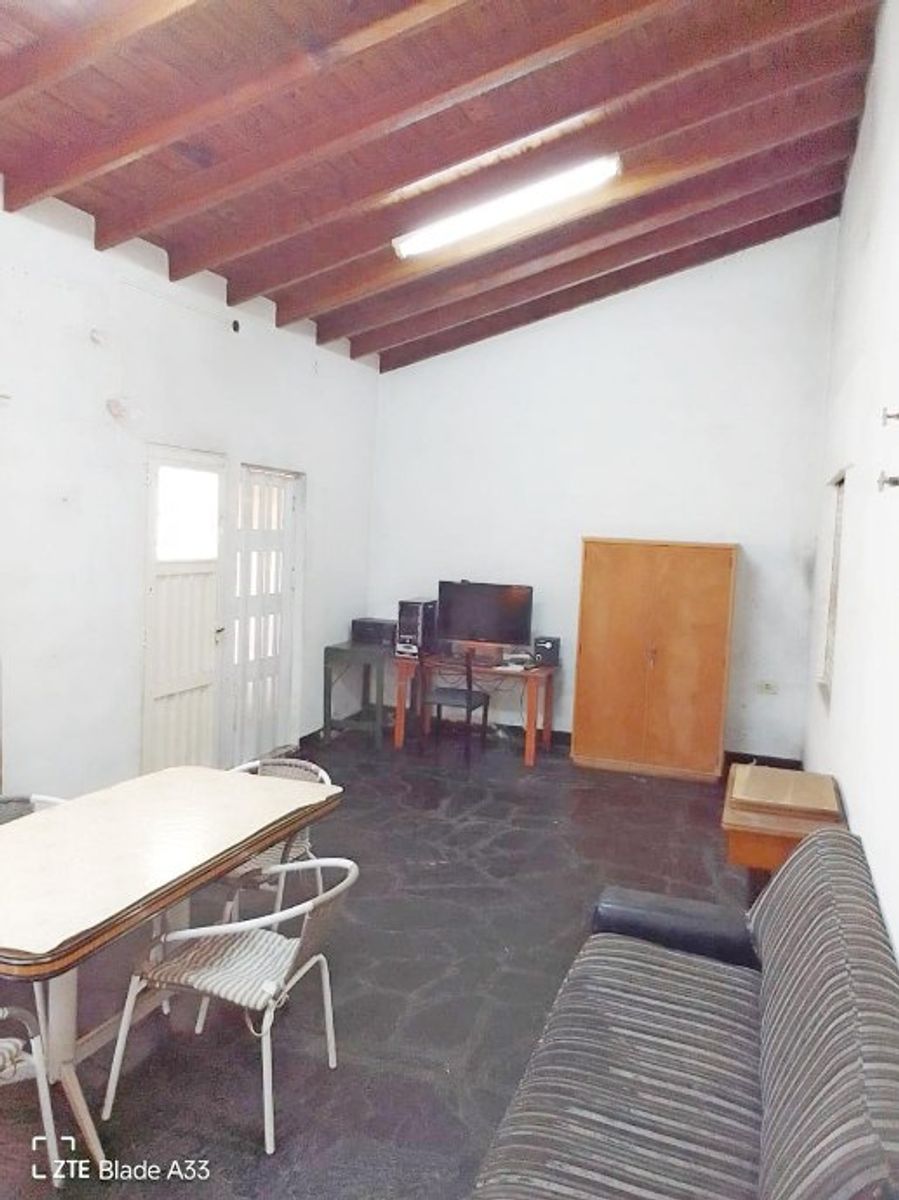 CASA AMERICANA EN MORON SUR - 9