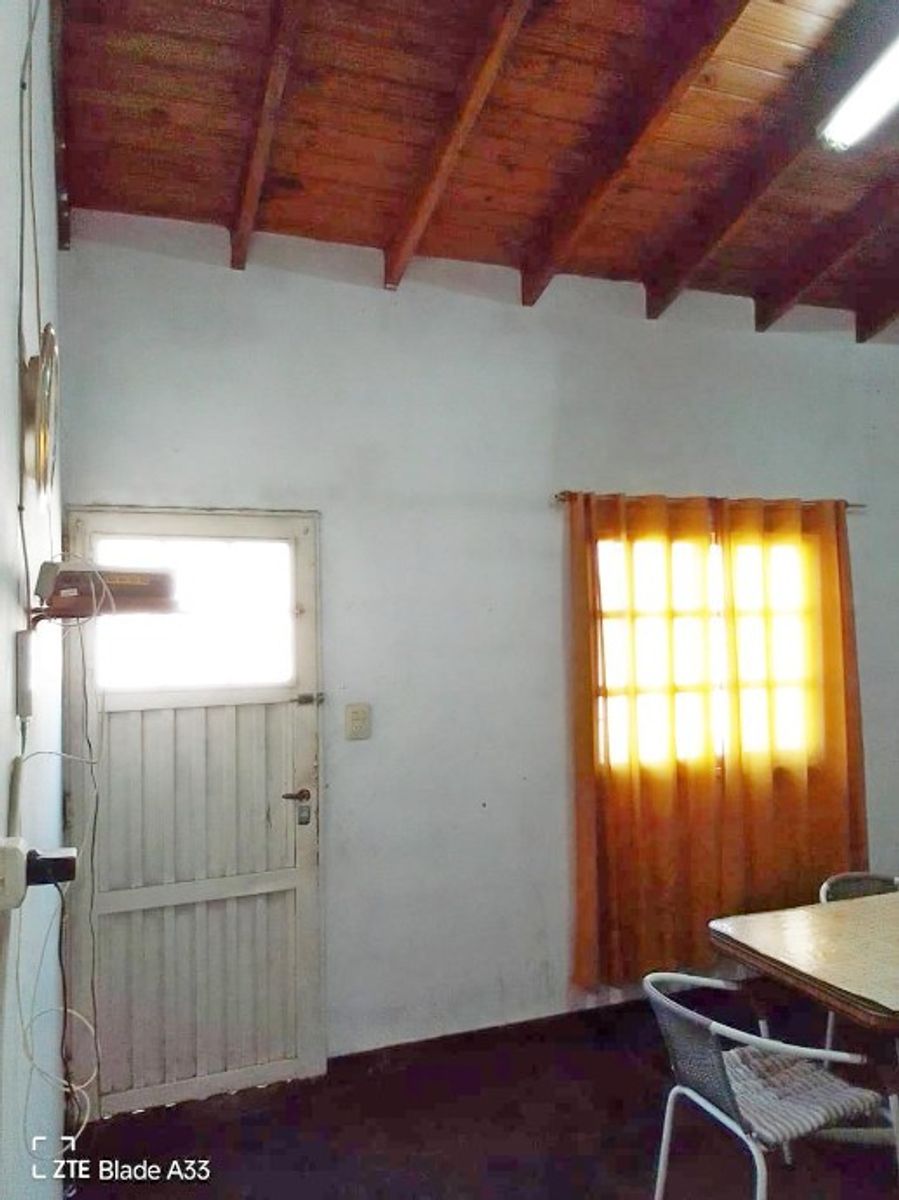 CASA AMERICANA EN MORON SUR - 10