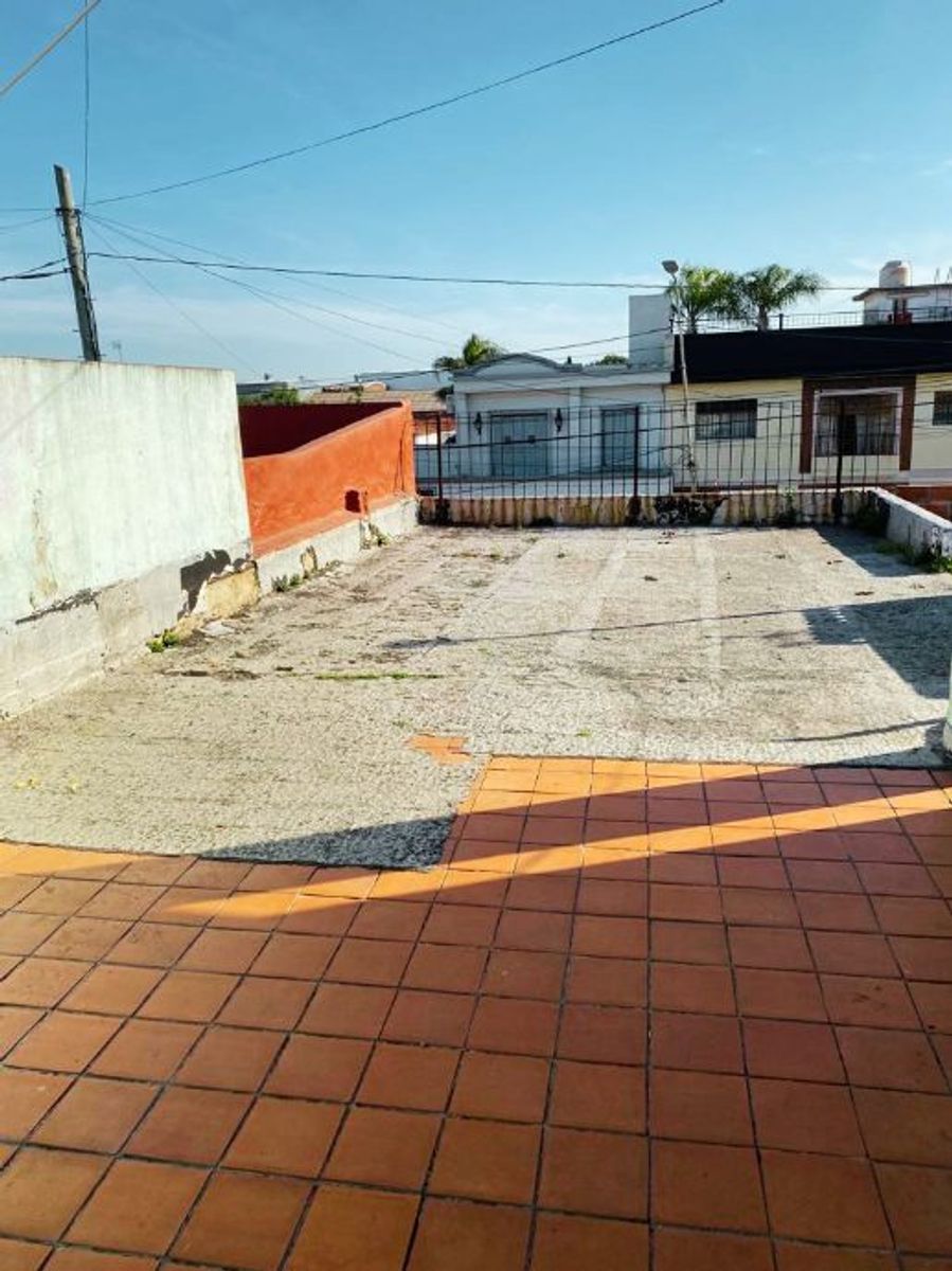 LOCAL PARA DEPOSITO CON VIVIENDA DE 3 AMBIENTES - MORON CENTRO - 8