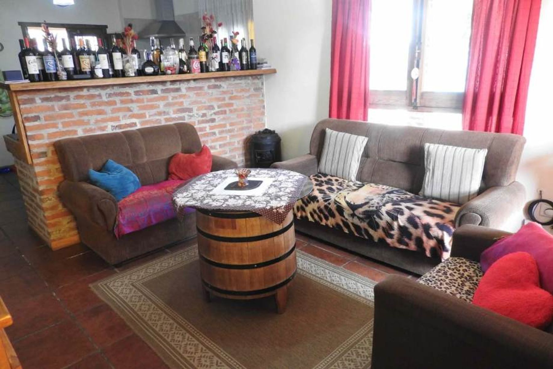 CASA DE 3 AMBIENTES EN VENTA - PERMUTA POR DEPARTAMENTO-VILLA TESEI - 5