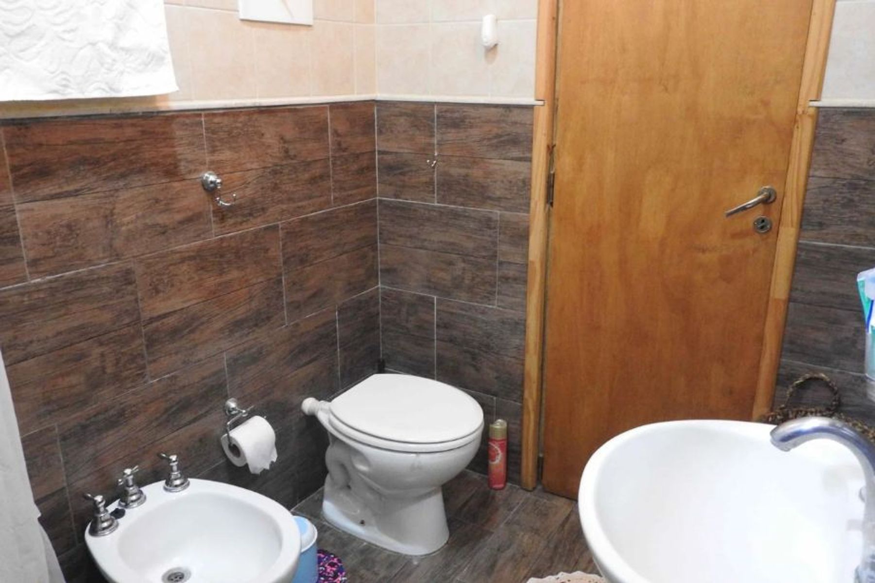 CASA DE 3 AMBIENTES EN VENTA - PERMUTA POR DEPARTAMENTO-VILLA TESEI - 9