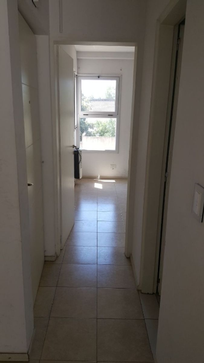 DEPARTAMENTO DE 2 AMBIENTES EN MORON A LA VENTA - 2