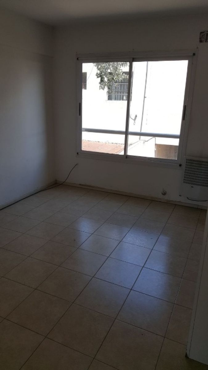 DEPARTAMENTO DE 2 AMBIENTES EN MORON A LA VENTA - 5