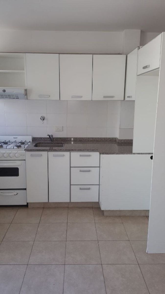 DEPARTAMENTO DE 2 AMBIENTES EN MORON A LA VENTA - 7
