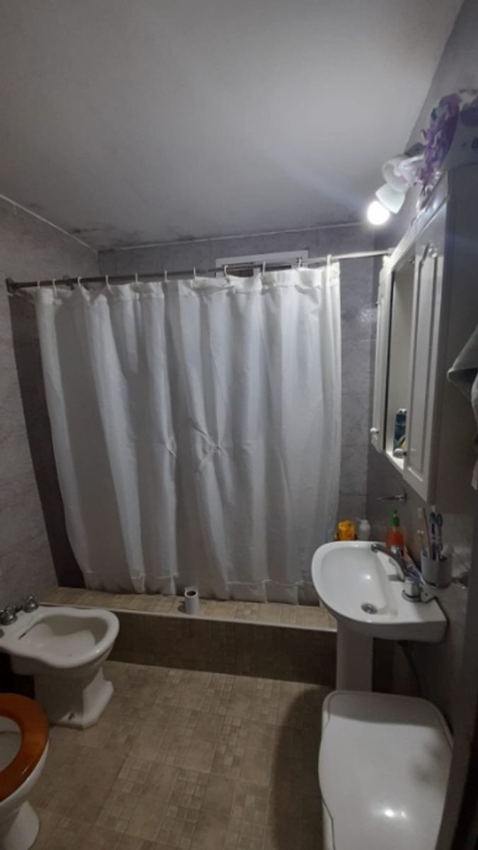 CASA PARA DOS FAMILIAS- SAN JUSTO - 7