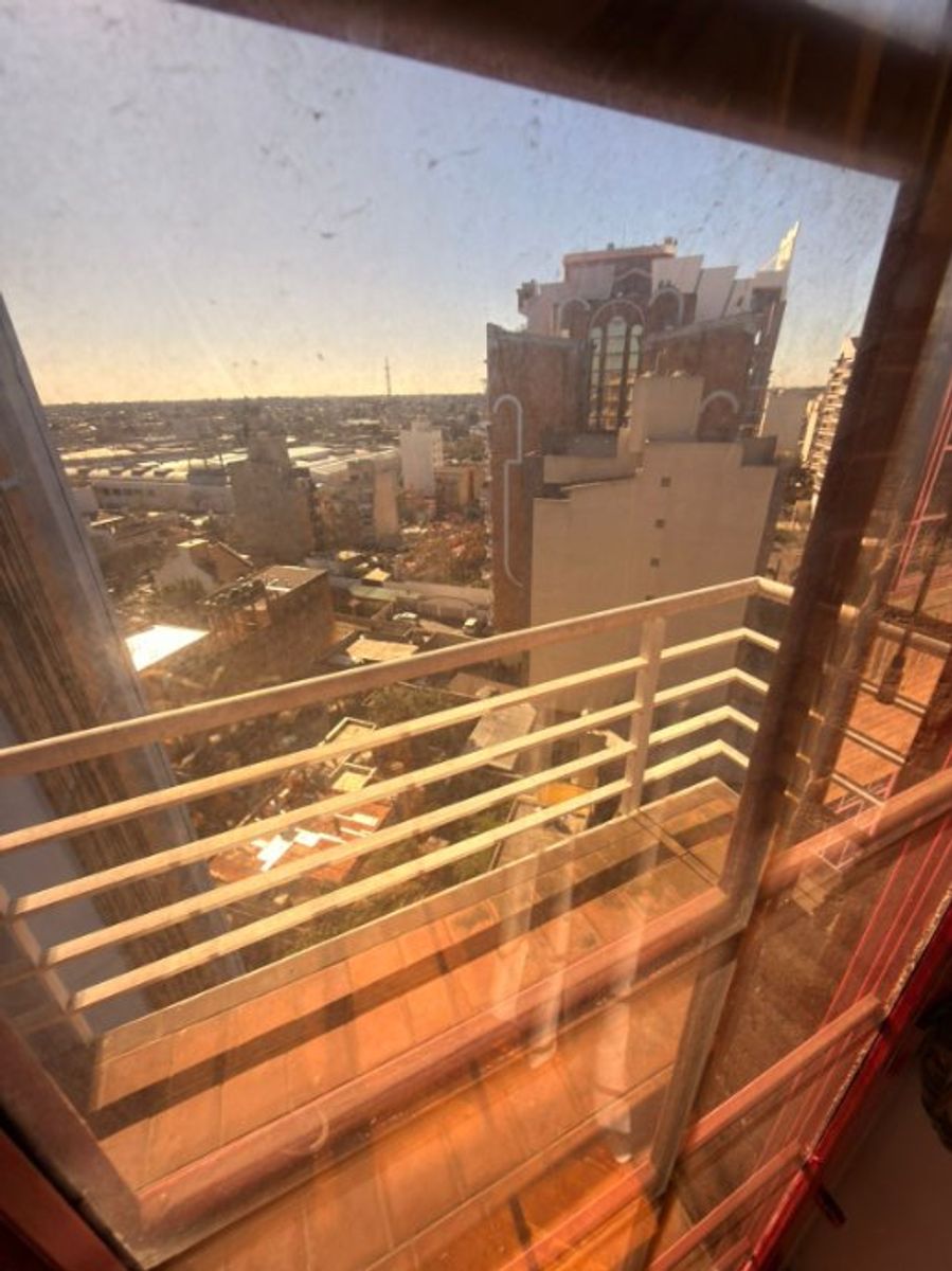 DEPARTAMENTO DE 3 AMBIENTES CON QUINCHO Y TERRAZA PRIVADA - MORON - 5