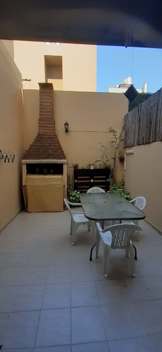 TRIPLEX EN VENTA -MORON - 8