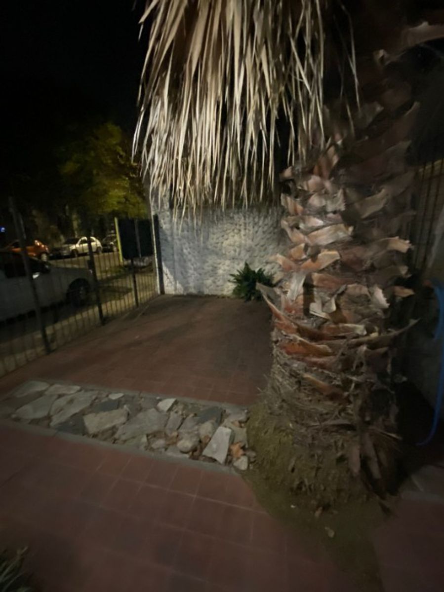 CASA 3 AMBIENTES CON LOCAL EN VENTA EN BLOCK EN MORÓN CENTRO - 2