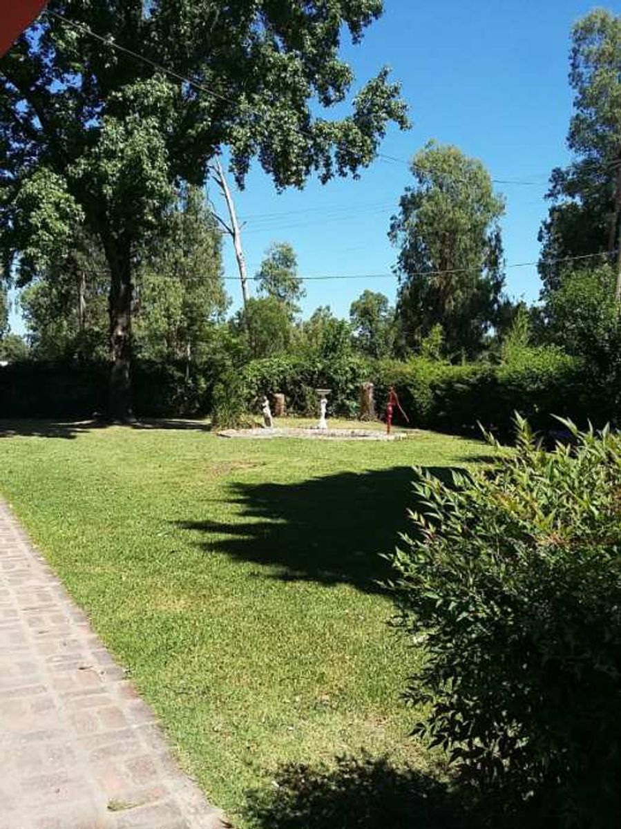 CASA QUINTA DE 3 AMBIENTES -FRANCISCO ALVAREZ - 12