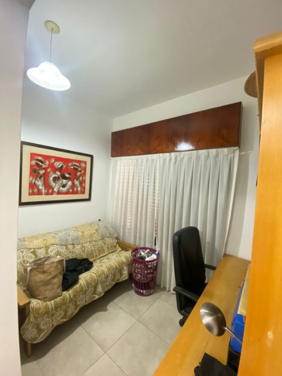CASA DE 4 AMBIENTES EN EXCELENTE ESTADO-MORON - 10