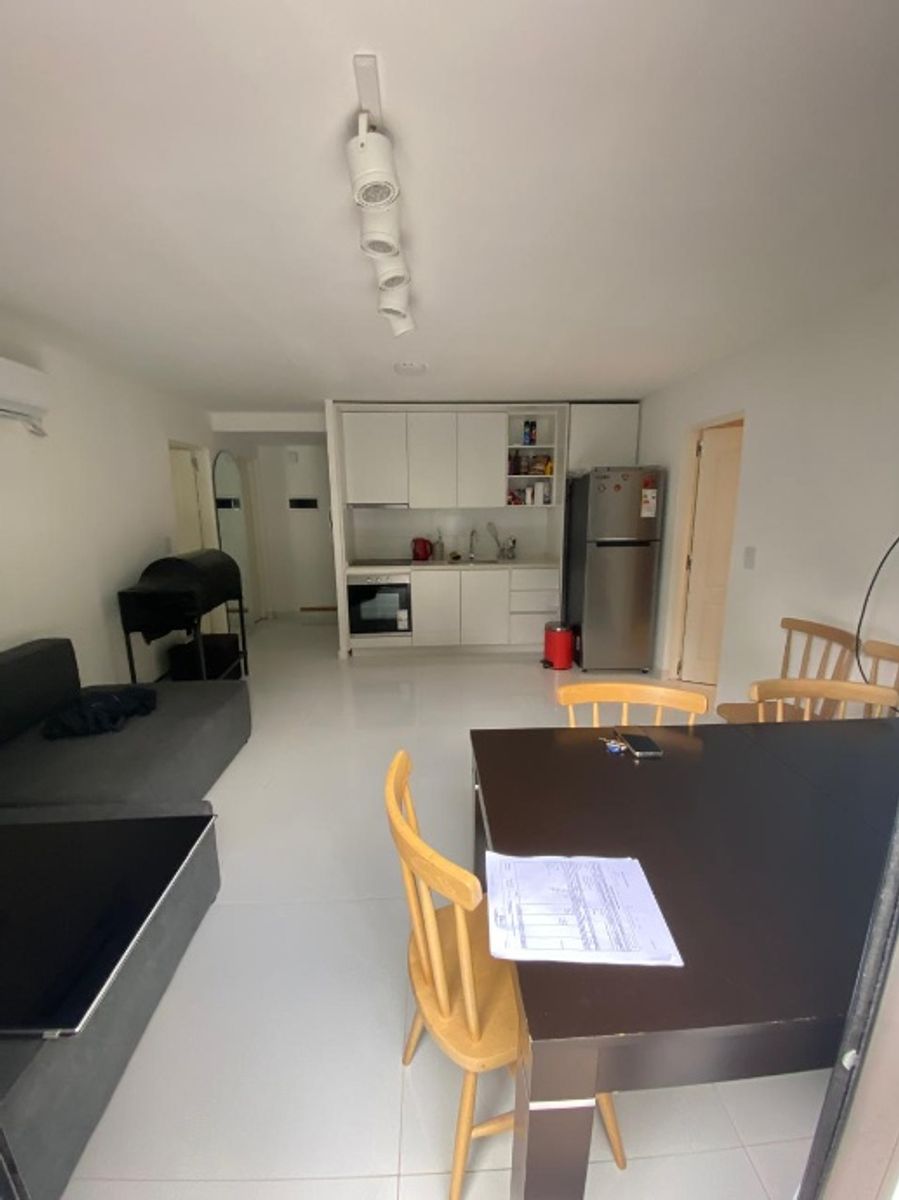 DEPARTAMENTO DE 3 AMB + COCHERA + PATIO EN VENTA -ITUZAINGO - 4