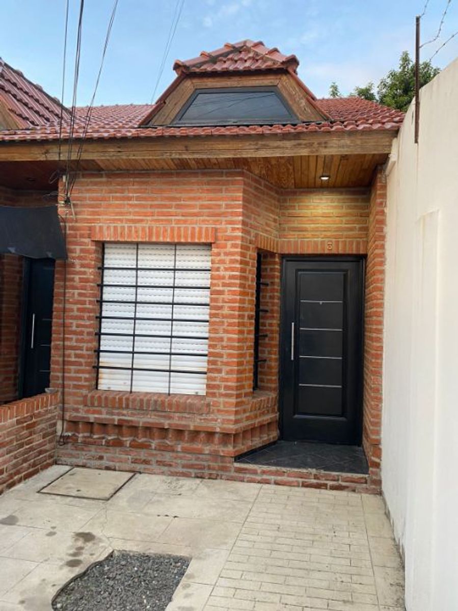DUPLEX DE 2 AMBIENTES CON COCHERA Y PATOO EN ALQUILER - 2