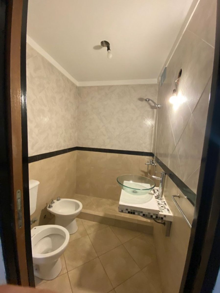DUPLEX DE 2 AMBIENTES CON COCHERA Y PATOO EN ALQUILER - 7