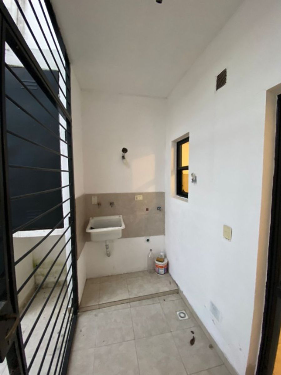 DUPLEX DE 2 AMBIENTES CON COCHERA Y PATOO EN ALQUILER - 10