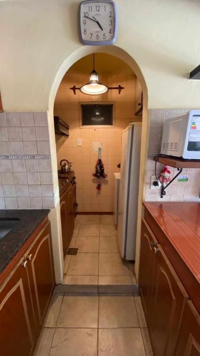 DEPARTAMENTO 3 AMBIENTES CON BALCON -CASTELAR - 12