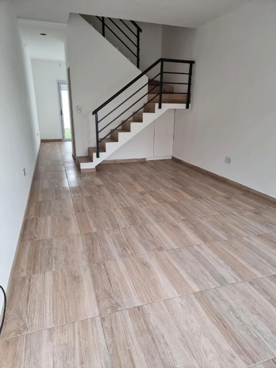 HERMOSO DUPLEX 3 AMBIENTES A ESTRENAR - CASTELAR - 12