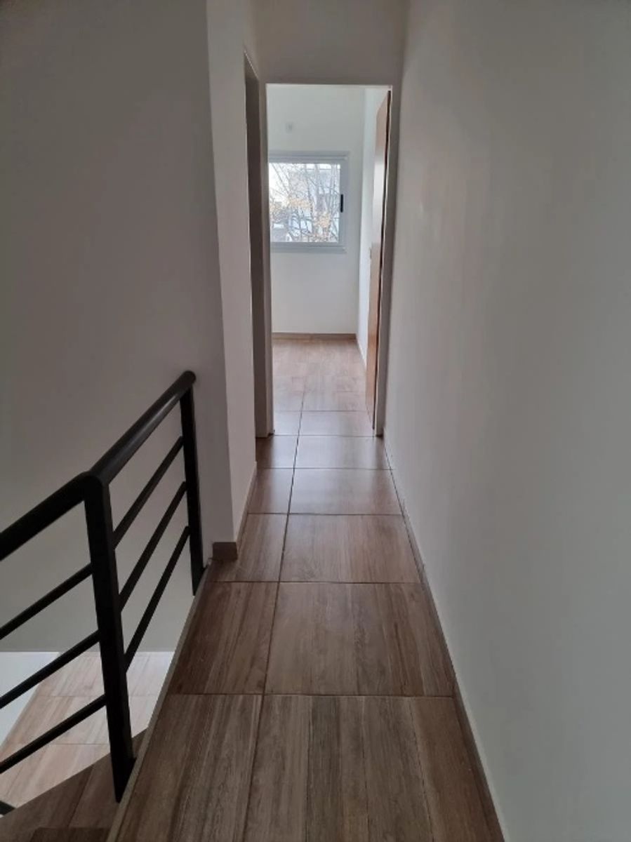 HERMOSO DUPLEX 3 AMBIENTES A ESTRENAR - CASTELAR - 17
