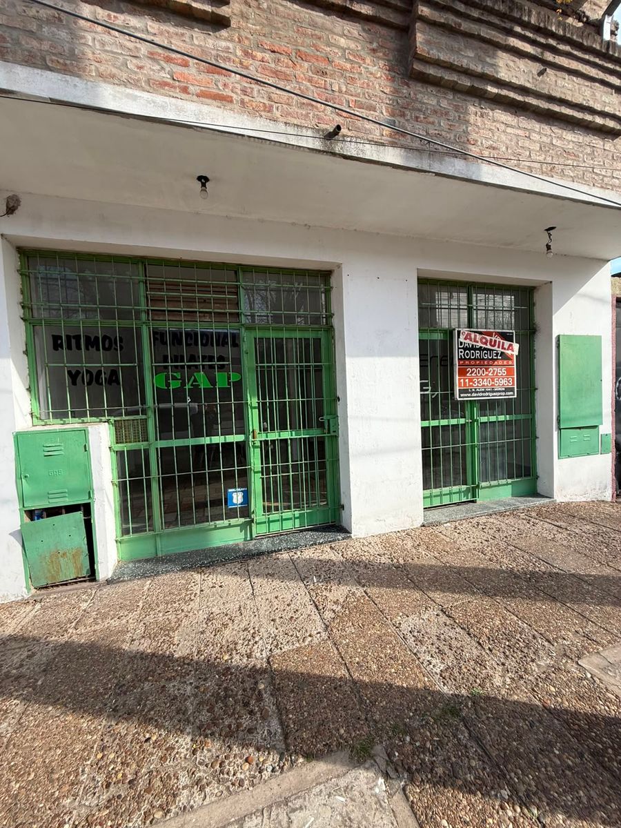 LOCAL COMERCIAL EN ALQUILER - MORON SUR - 10