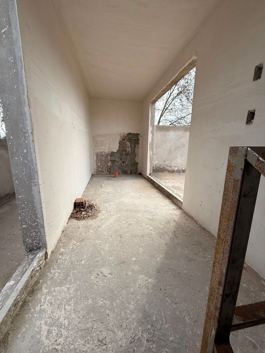 PRE VENTA DE DEPARTAMENTO TIPO DUPLEX DE 3 AMBIENTE CON COCHERA Y PATIO - CASTELAR SUR - 7