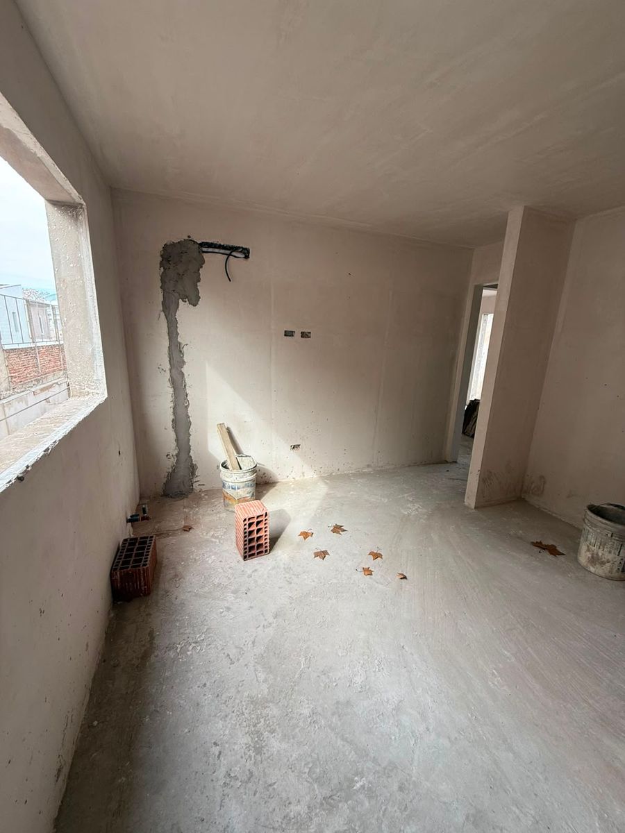 PRE VENTA DE DEPARTAMENTO TIPO DUPLEX DE 3 AMBIENTE CON COCHERA Y PATIO - CASTELAR SUR - 20