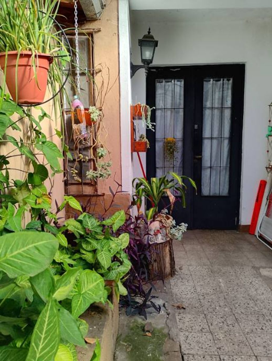 CASA DE 4 AMBIENTES EN HAEDO - 7