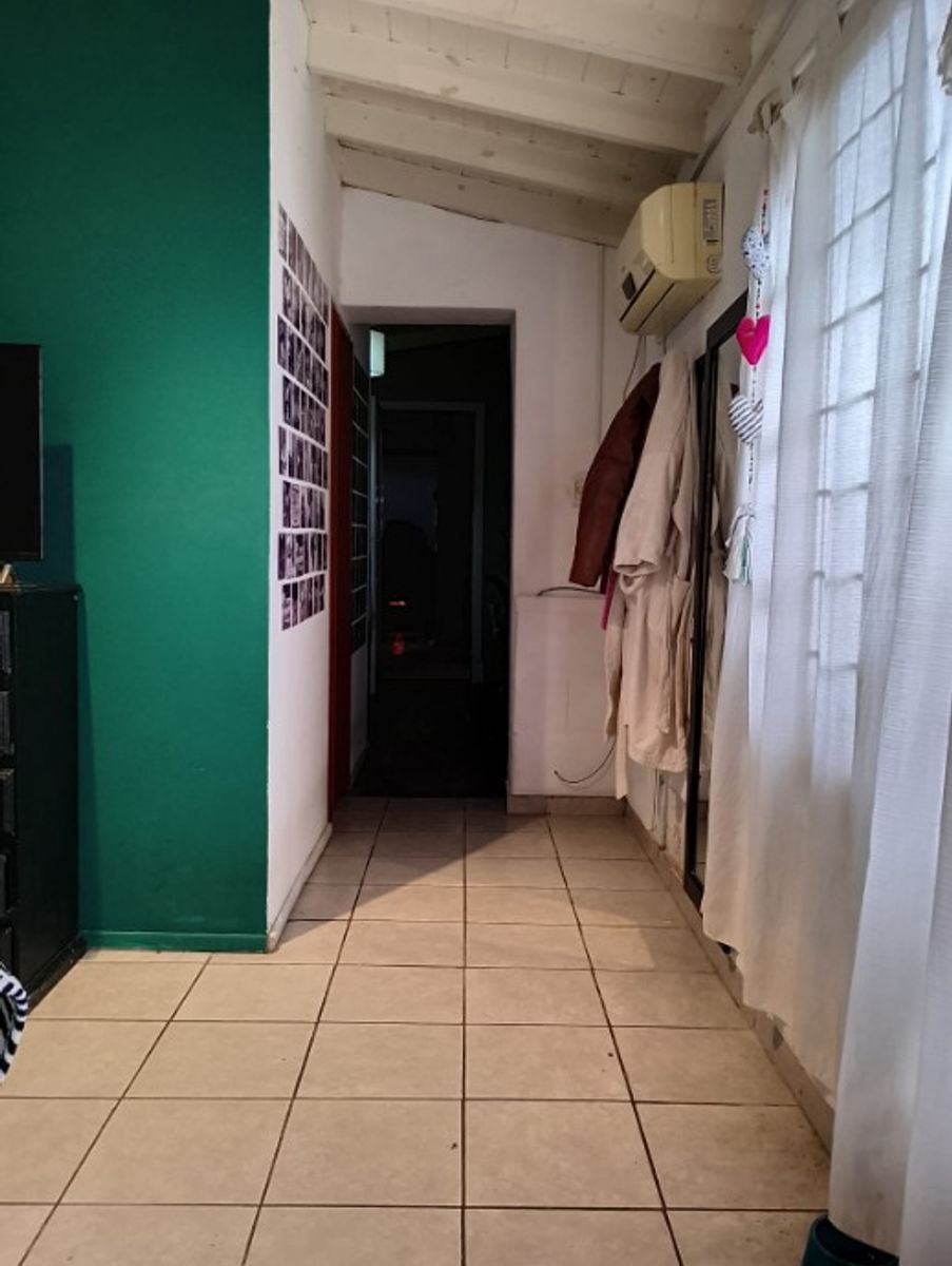 CASA DE 4 AMBIENTES EN HAEDO - 10