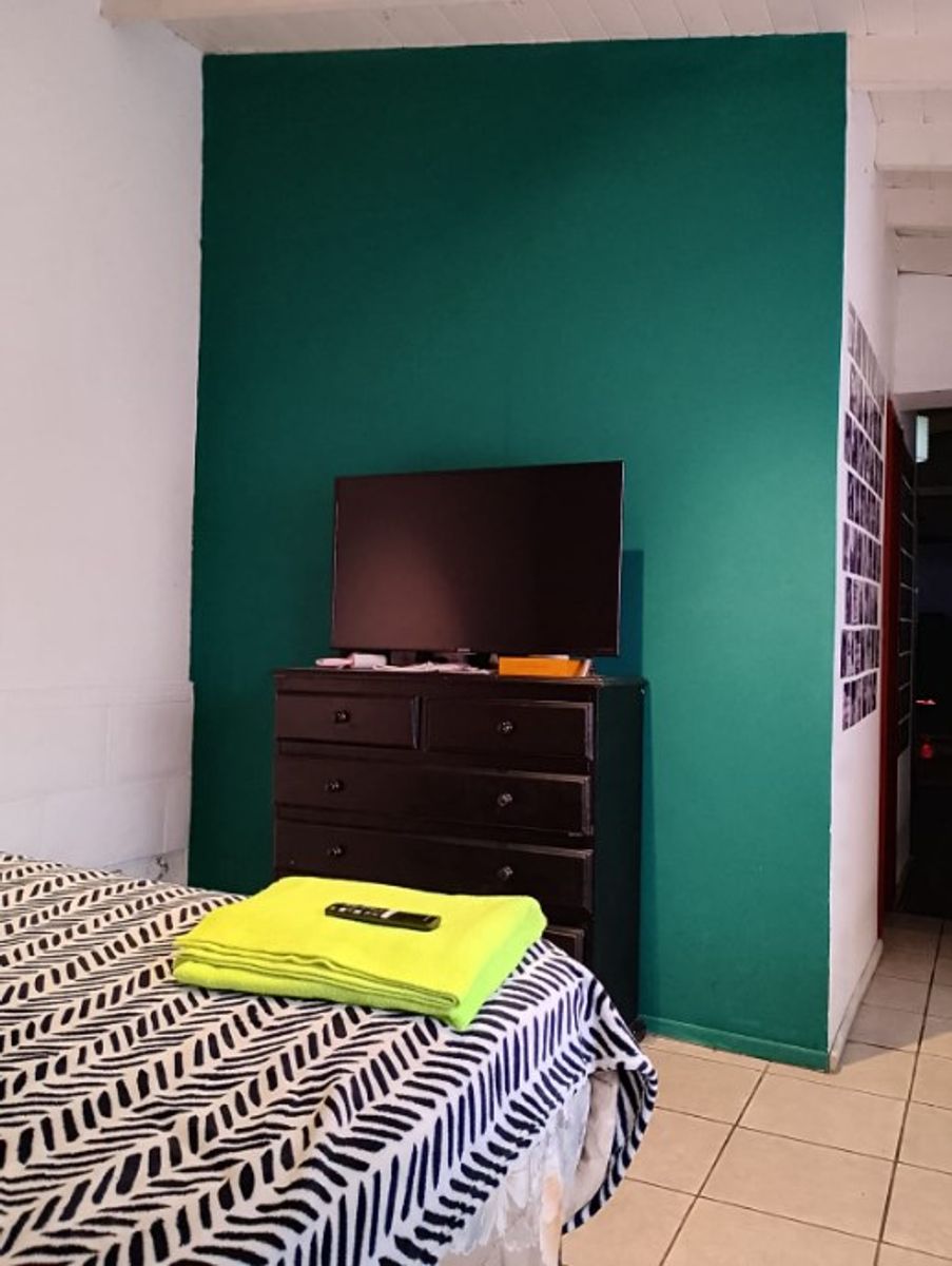 CASA DE 4 AMBIENTES EN HAEDO - 11
