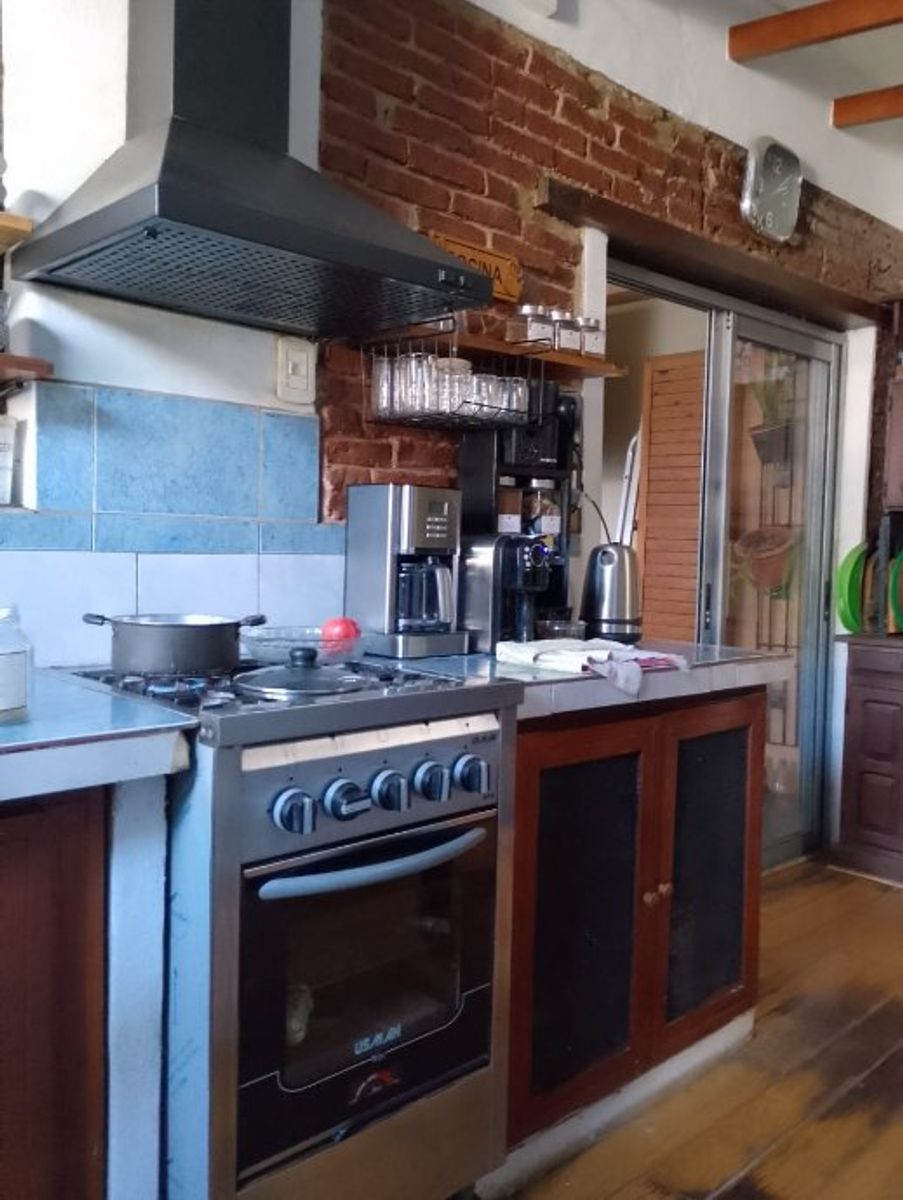 CASA DE 4 AMBIENTES EN HAEDO - 32