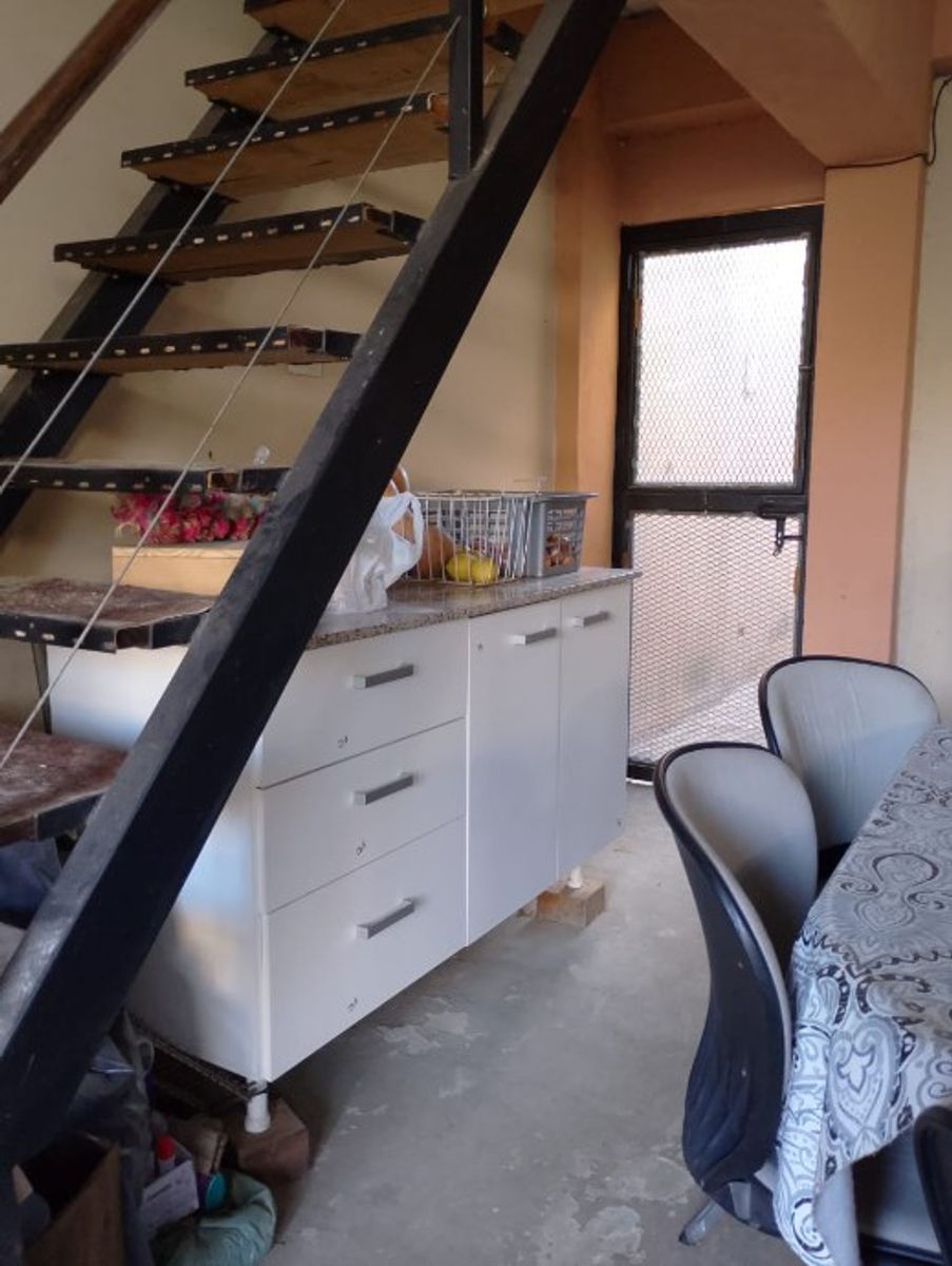 CASA DE 4 AMBIENTES EN HAEDO - 42