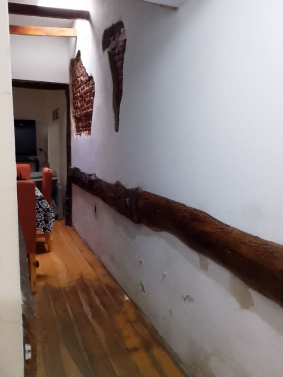 CASA DE 4 AMBIENTES EN HAEDO - 48