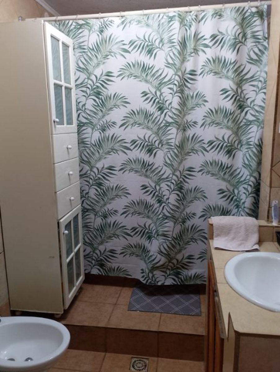 CASA DE 4 AMBIENTES EN HAEDO - 49