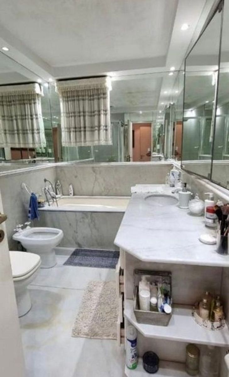 CASA DE CATEROGIA DE 5 AMBIENTES A LA VENTA EN HAEDO - 13