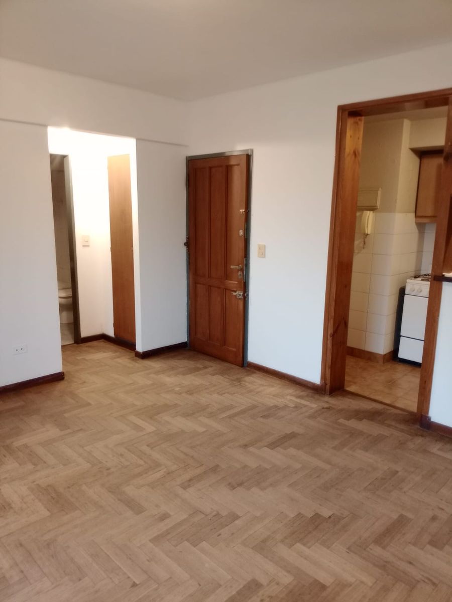 DEPARTAMENTO DE 2 AMBIENTES EN ALQUILER - MORON NORTE - 10