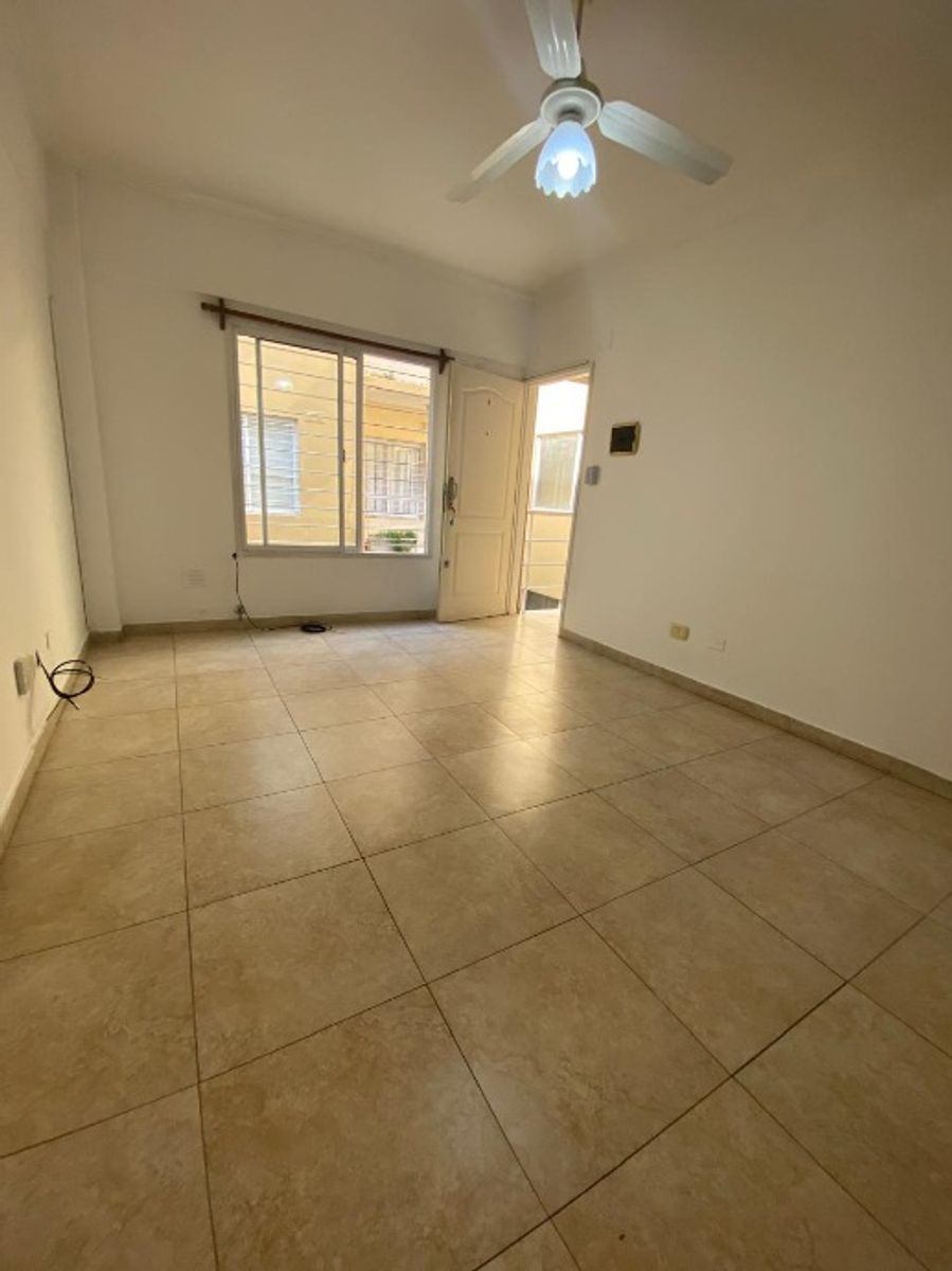 DEPARTAMENTO DE 2 AMBIENTES EN ALQUILER - MORON - 3