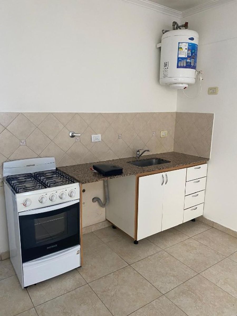 DEPARTAMENTO DE 2 AMBIENTES EN ALQUILER - MORON - 5