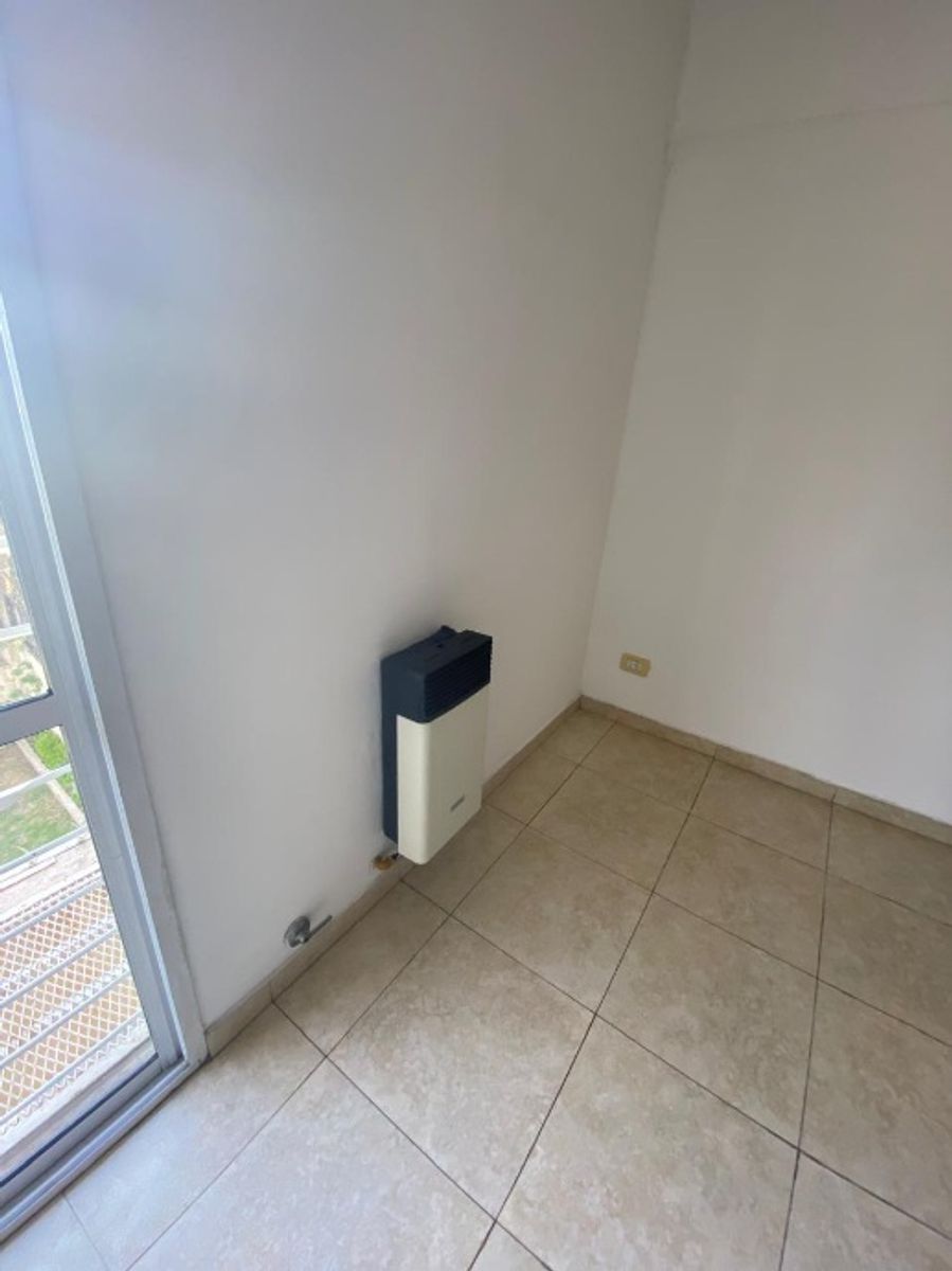 DEPARTAMENTO DE 2 AMBIENTES EN ALQUILER - MORON - 11