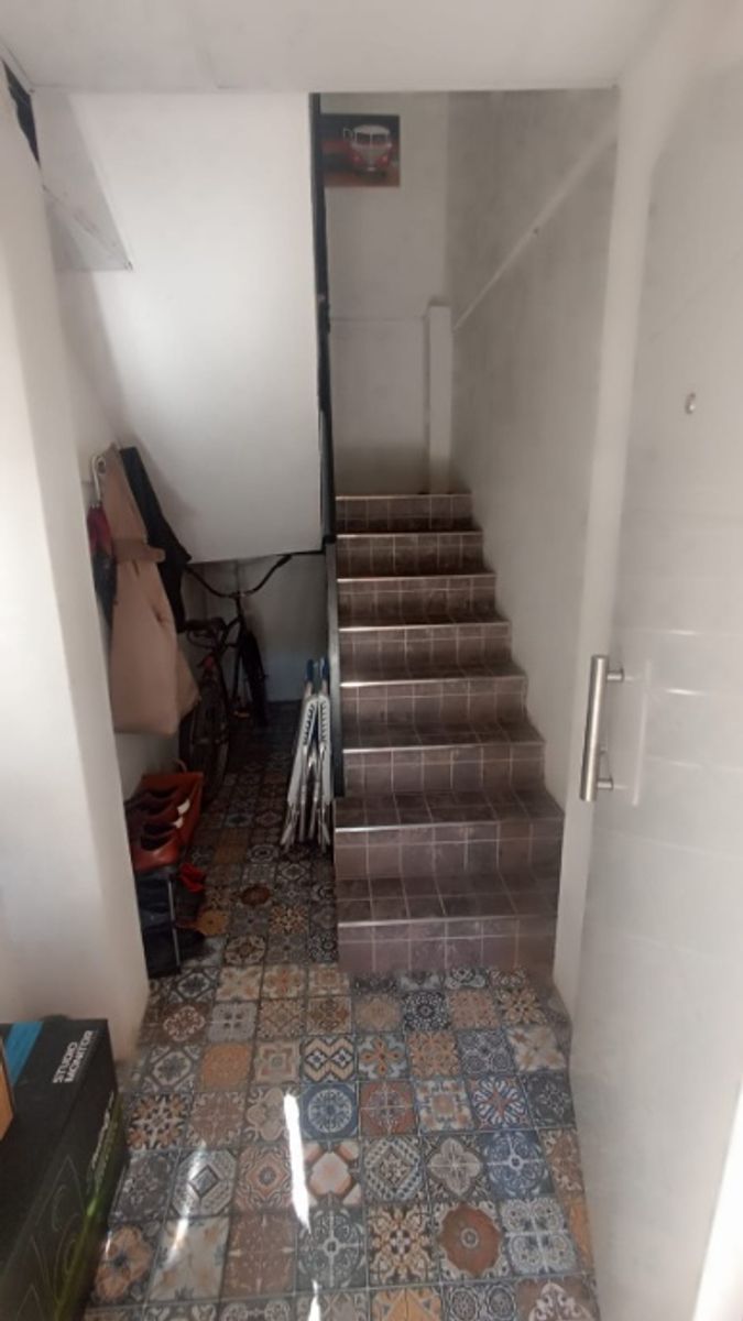 CASA IDEAL DOS/TRES FAMILIAS DESARROLLADA EN TRES PARTES - 2