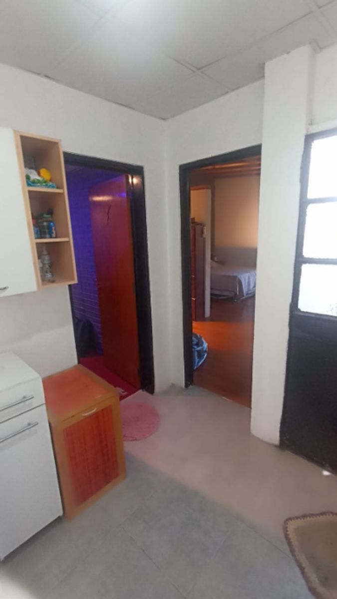 CASA IDEAL DOS/TRES FAMILIAS DESARROLLADA EN TRES PARTES - 19