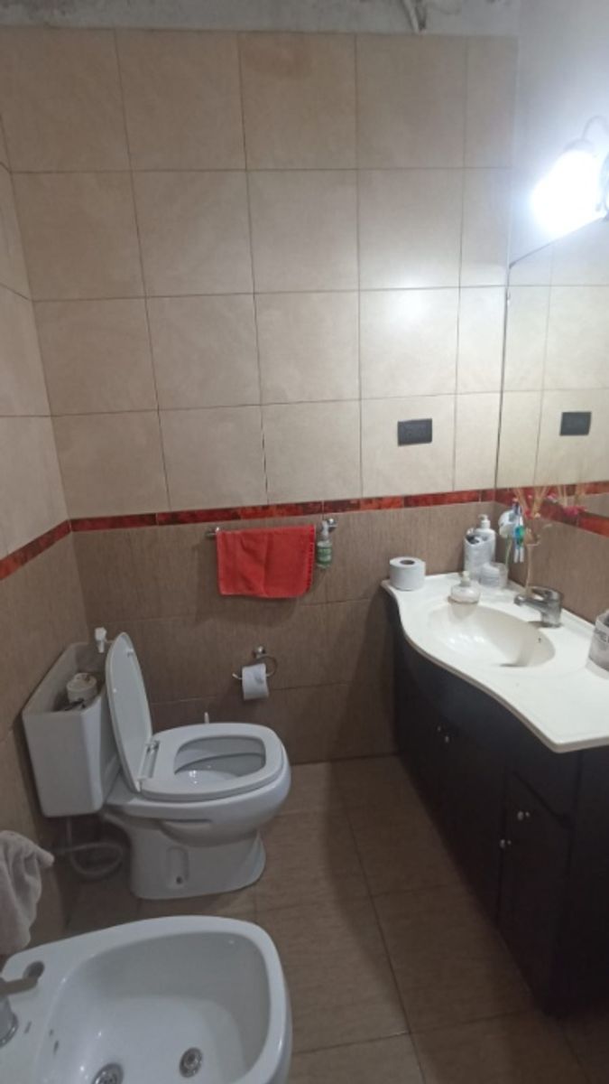 CASA IDEAL DOS/TRES FAMILIAS DESARROLLADA EN TRES PARTES - 41