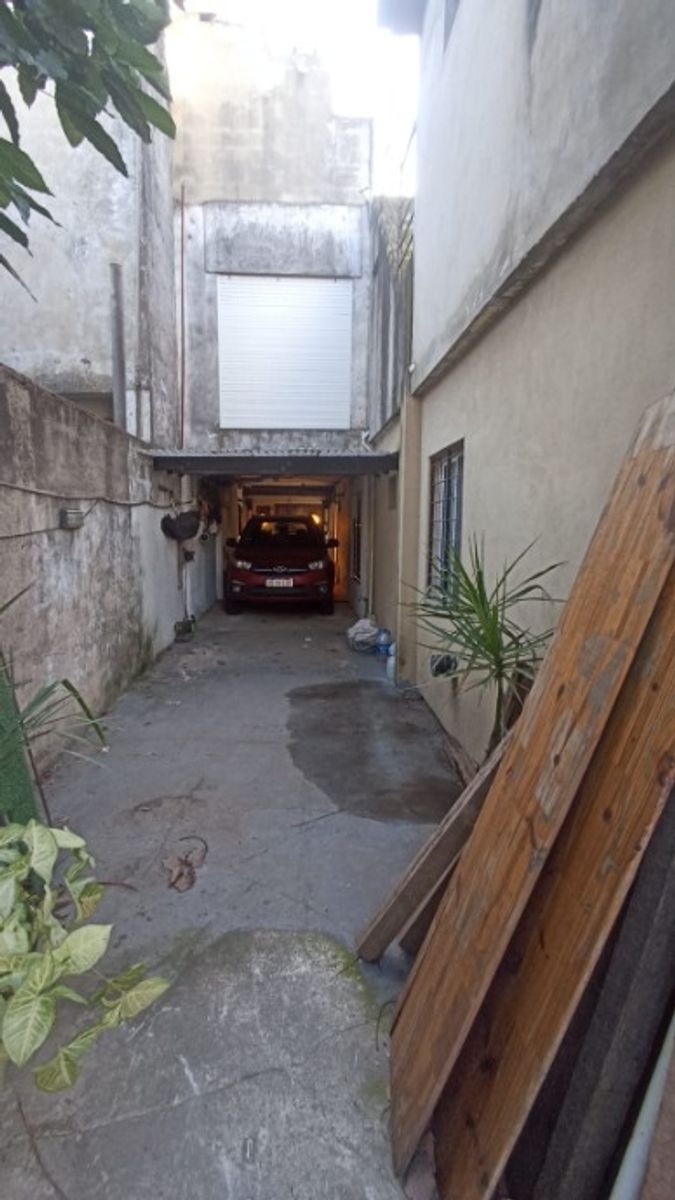 CASA IDEAL DOS/TRES FAMILIAS DESARROLLADA EN TRES PARTES - 51