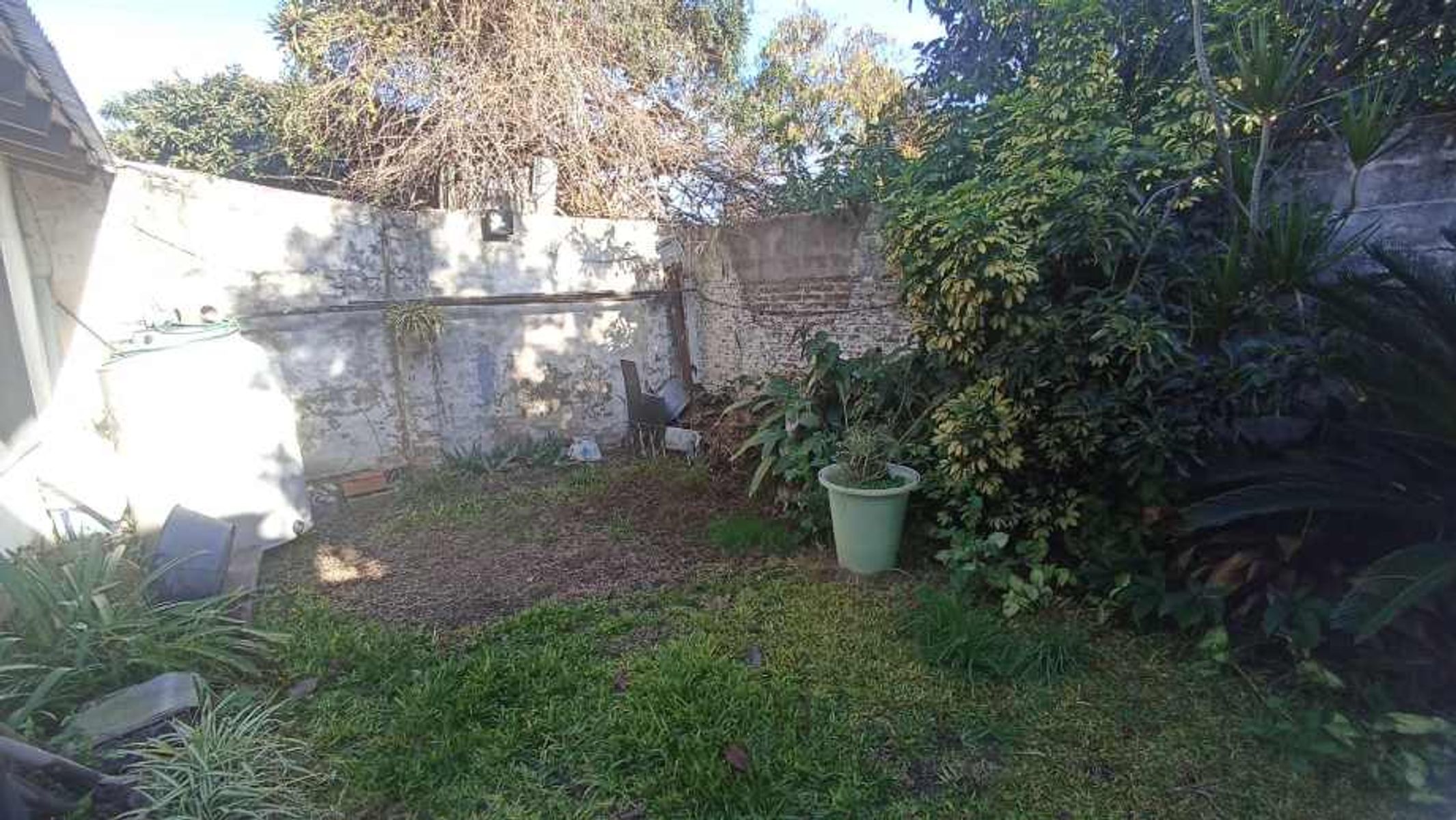 CASA IDEAL DOS/TRES FAMILIAS DESARROLLADA EN TRES PARTES - 52