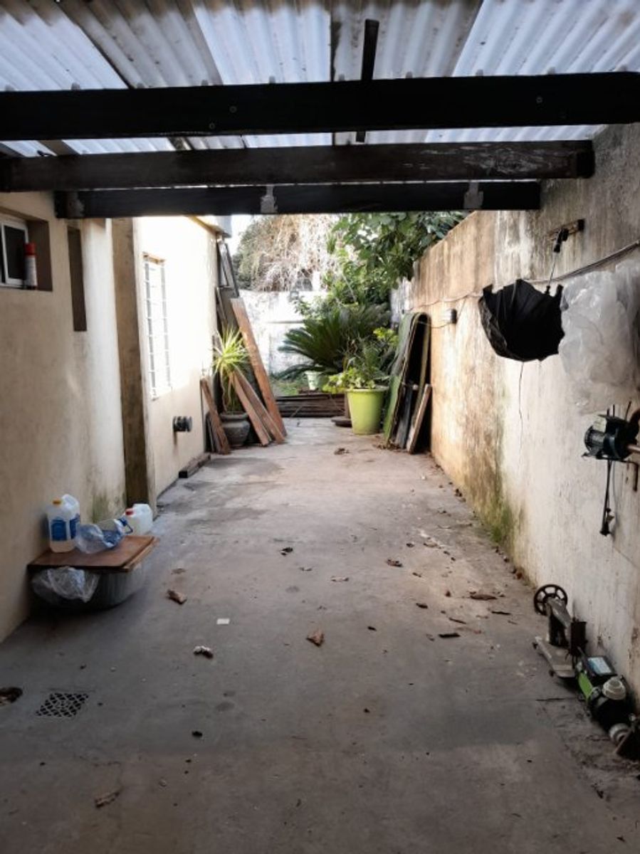 CASA IDEAL DOS/TRES FAMILIAS DESARROLLADA EN TRES PARTES - 58