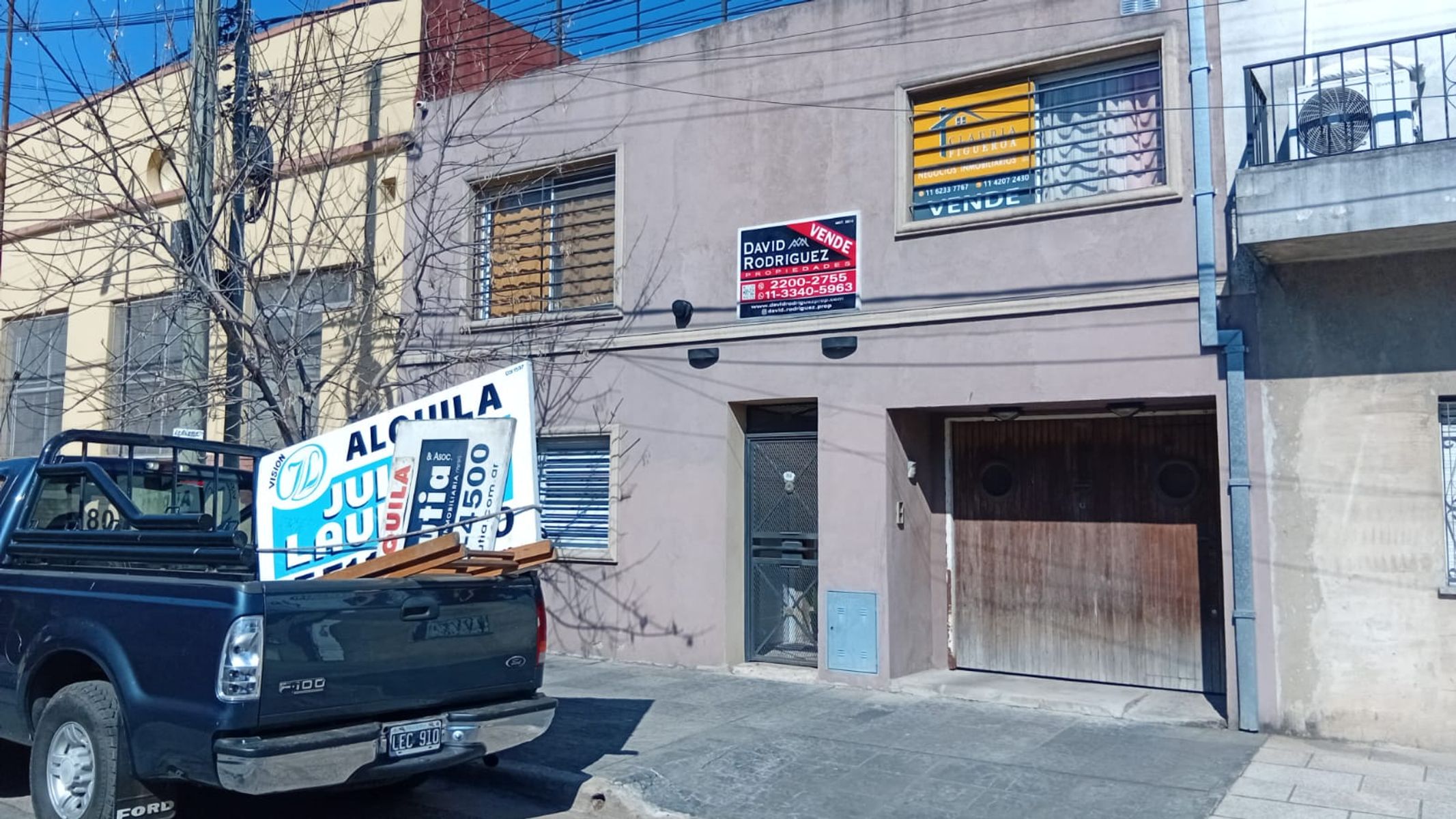 CASA IDEAL DOS/TRES FAMILIAS DESARROLLADA EN TRES PARTES - 65