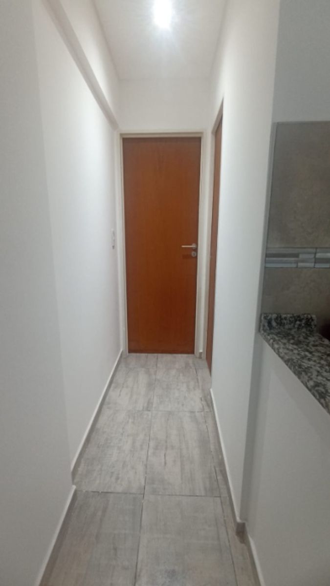 DEPARTAMENTO DE 2 AMBIENTES CON DISPOSICION AL FRENTE EN ALQUILER - 8