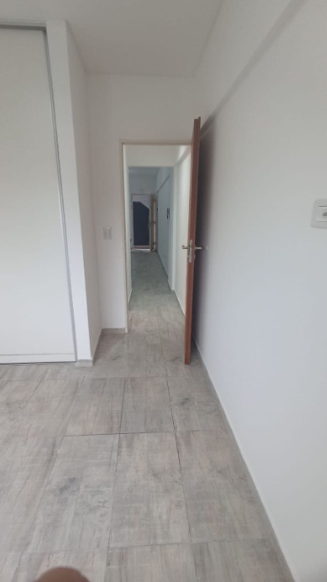 DEPARTAMENTO DE 2 AMBIENTES CON DISPOSICION AL FRENTE EN ALQUILER - 13
