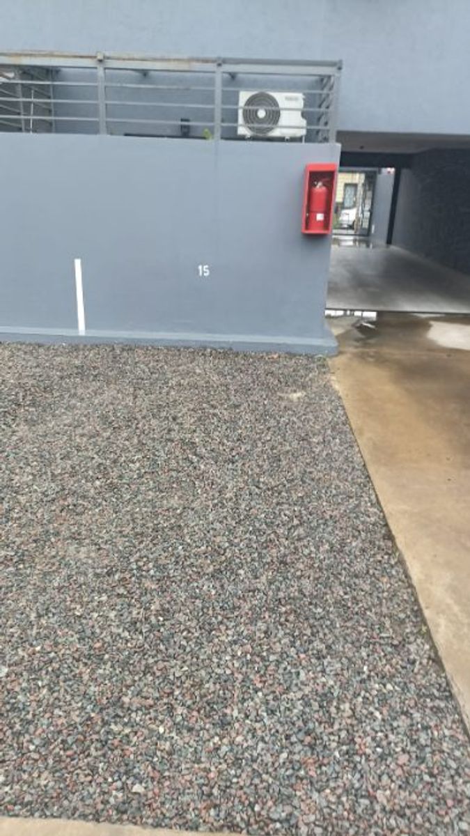 DEPARTAMENTO DE 2 AMBIENTES CON DISPOSICION AL FRENTE EN ALQUILER - 18