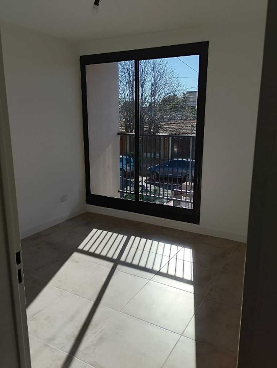EXCELENTE DEPARTAMENTO DE 2 AMBIENTES EN VENTA - 12