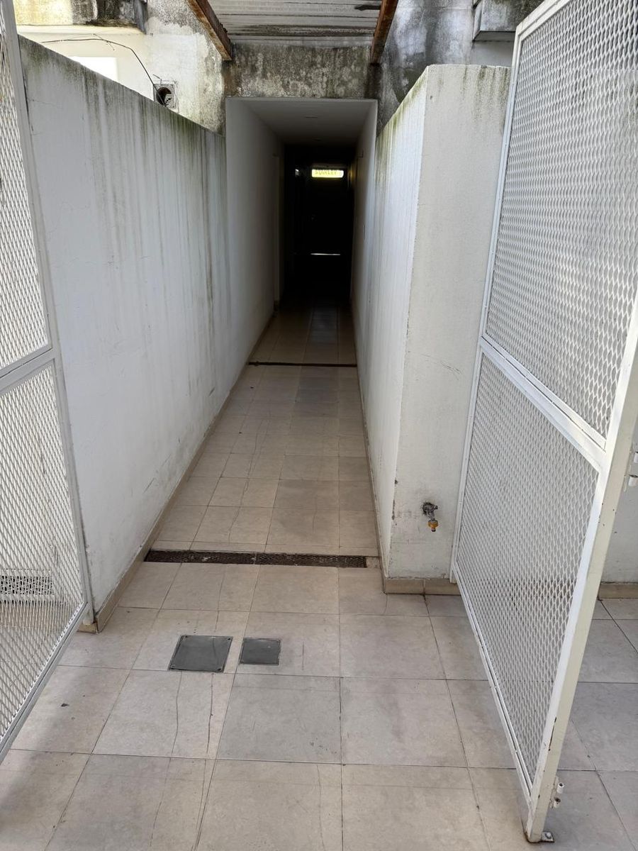 MONOAMBIENTE EN ALQUILER - MORON - 3