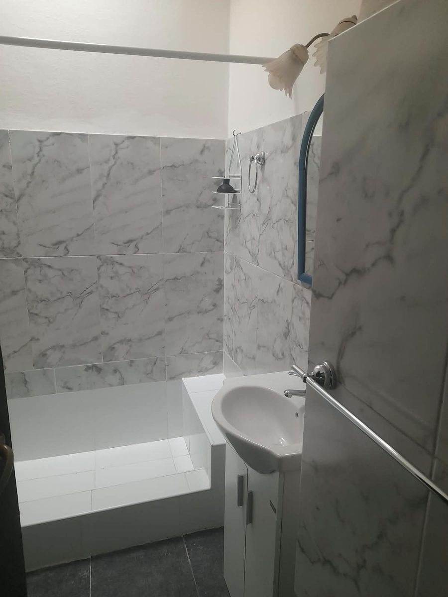 DEPARTAMENTO DE 3 AMBIENTES EN PRIMER PISO POR ESCALERA EN ALQUILER - MORON SUR — foto 8