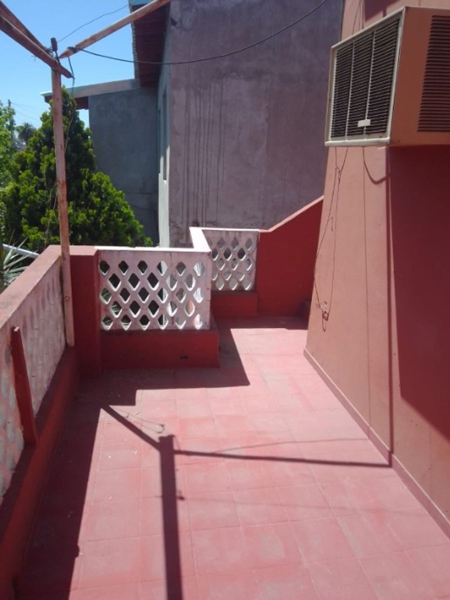 DEPARTAMENTO DE 3 AMBIENTES EN PRIMER PISO POR ESCALERA EN ALQUILER - MORON SUR — foto 11